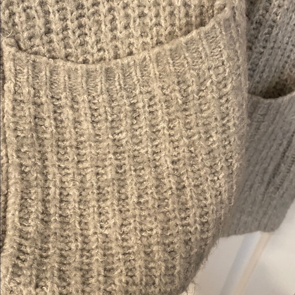 Cardigan - Picture 4 of 5